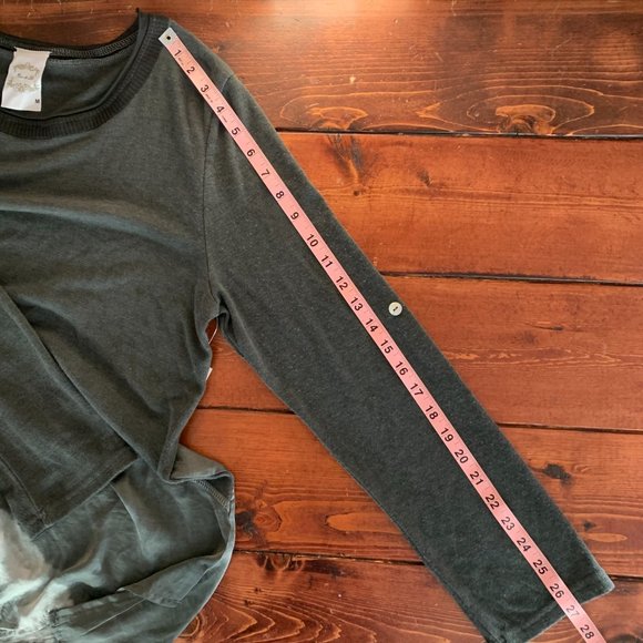 NWT Women's Flew de Lis Asymmetric Multicolor Gray Long Sleeve Medium Blouse - Picture 10 of 12